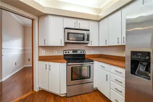 8526 Cherry Hill Dr, Lakeland, FL 33810 - Photo 11