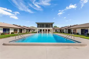 2488 Hartridge Point Dr W, Winter Haven, FL 33881 - Photo 3