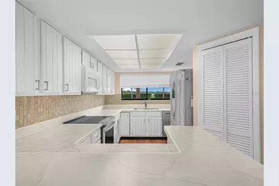 9101 Village Drive #I-1, Lake Wales, FL 33898 - Photo 11