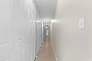 308 Manatee Dr, Ruskin, FL 33570 - Photo 21