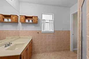 308 Manatee Dr, Ruskin, FL 33570 - Photo 29