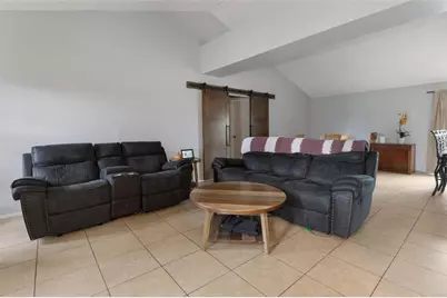 519 W Daughtery Road, Lakeland, FL 33809 - Photo 3