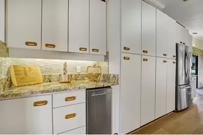 6002 Country Club Drive, Lake Wales, FL 33898 - Photo 19