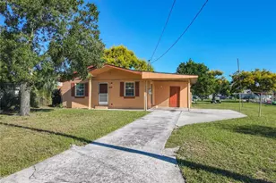 1061 Hiawatha Ave, Lake Wales, FL 33853 - Photo 1