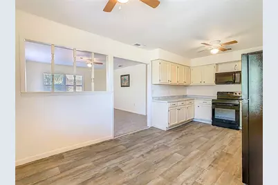 1061 Hiawatha Avenue, Lake Wales, FL 33853 - Photo 11