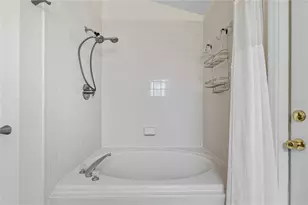 108 Valentino Ct, Davenport, FL 33837 - Photo 25