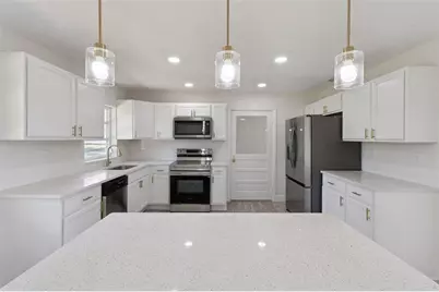 605 Florida Avenue, Dundee, FL 33838 - Photo 9