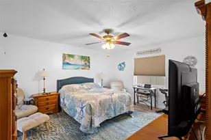 794 Cloverleaf Blvd, Deltona, FL 32725 - Photo 33