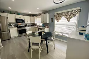 246 Chalet Estates St, Lake Wales, FL 33859 - Photo 9