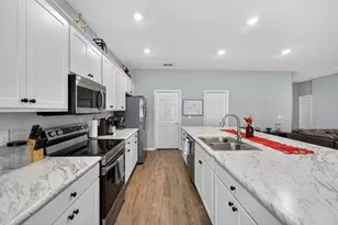 1026 Montgomery Ln, Polk City, FL 33868 - Photo 7