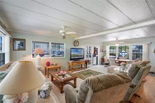 107 Holiday Ln, Auburndale, FL 33823 - Photo 11