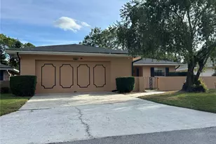 374 Troon Ct, Winter Haven, FL 33884 - Photo 1
