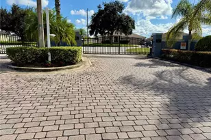 321 Majestic Gardens Dr, Winter Haven, FL 33880 - Photo 3