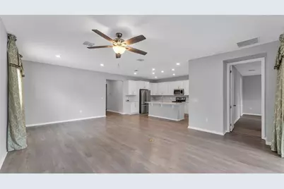 1160 Mattie Pointe Boulevard, Auburndale, FL 33823 - Photo 5