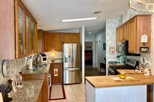 6239 Knotty Pine Dr S E, Winter Haven, FL 33884 - Photo 9