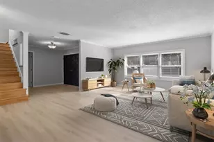 9602 N 46th St, Tampa, FL 33617 - Photo 7