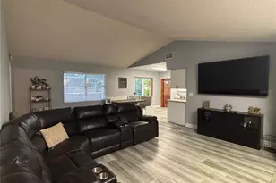 3334 Fox Ridge Dr, Winter Haven, FL 33884 - Photo 3