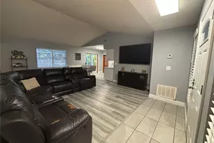 3334 Fox Ridge Dr, Winter Haven, FL 33884 - Photo 9