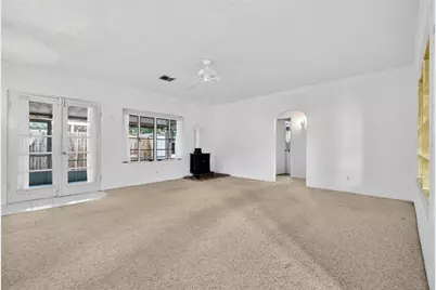 403 E Johnson Avenue, Lake Wales, FL 33853 - Photo 7