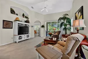 516 Grasslands Village Cir, Lakeland, FL 33803 - Photo 9