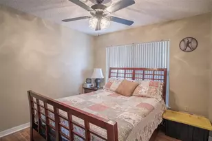 2801 Wilder Park Dr, Plant City, FL 33566 - Photo 13