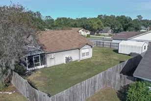 2801 Wilder Park Dr, Plant City, FL 33566 - Photo 19