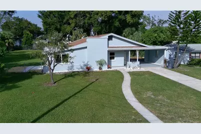 2221 20th Street NW, Winter Haven, FL 33881 - Photo 3