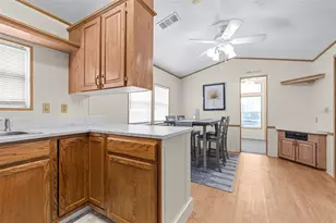 389 Golfview Dr, Davenport, FL 33837 - Photo 21