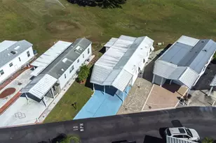 389 Golfview Dr, Davenport, FL 33837 - Photo 51