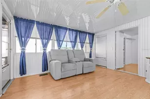 389 Golfview Dr, Davenport, FL 33837 - Photo 11