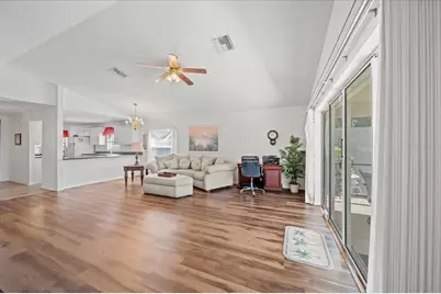 364 Lake Suzanne Drive, Lake Wales, FL 33859 - Photo 13