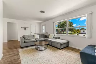 3790 60th St N, Saint Petersburg, FL 33710 - Photo 3