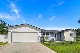 3790 60th St N, Saint Petersburg, FL 33710 - Photo 1