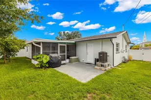 3790 60th St N, Saint Petersburg, FL 33710 - Photo 19