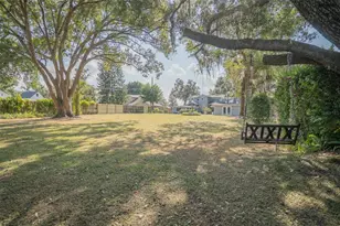 1433 N Lake Howard Dr, Winter Haven, FL 33881 - Photo 35