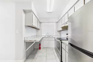 7502 Bolanos Ct, Tampa, FL 33615 - Photo 9