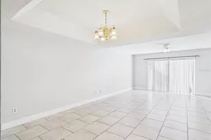 7502 Bolanos Ct, Tampa, FL 33615 - Photo 7
