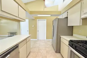 104 Mayfair Pl SW, Winter Haven, FL 33880 - Photo 11