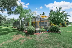 565 Whisper Woods Dr, Lakeland, FL 33813 - Photo 5