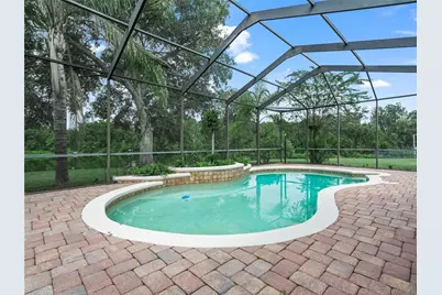 565 Whisper Woods Drive, Lakeland, FL 33813 - Photo 9