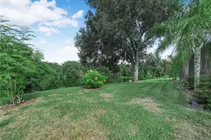 565 Whisper Woods Dr, Lakeland, FL 33813 - Photo 17