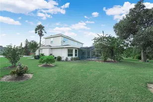 565 Whisper Woods Dr, Lakeland, FL 33813 - Photo 5