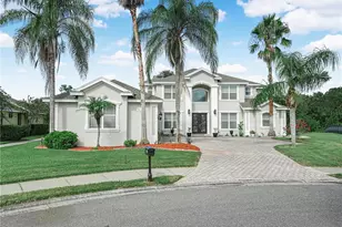 565 Whisper Woods Dr, Lakeland, FL 33813 - Photo 1