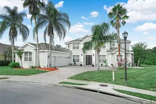 565 Whisper Woods Dr, Lakeland, FL 33813 - Photo 3