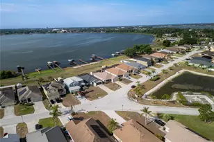 3971 Island Lakes Dr, Winter Haven, FL 33881 - Photo 7