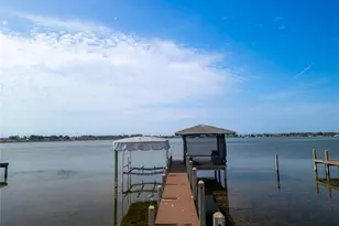 3971 Island Lakes Dr, Winter Haven, FL 33881 - Photo 5