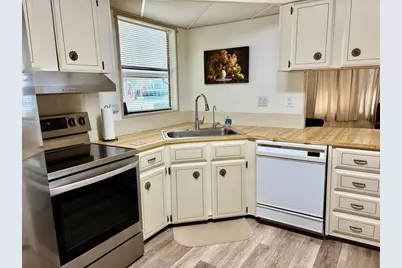 6315 Grove Pointe Drive SE, Winter Haven, FL 33884 - Photo 11