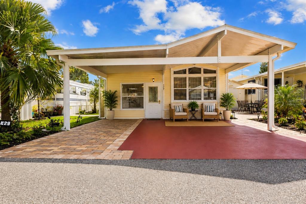 429 Citrus Ridge Dr - 429 Citrus Ridge Dr, Davenport, FL 33837 Luxury Property | Jose Angel Pina