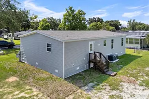 54 Oakridge Dr, Frostproof, FL 33843 - Photo 9