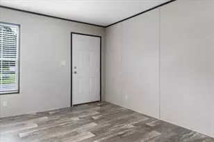 54 Oakridge Dr, Frostproof, FL 33843 - Photo 9